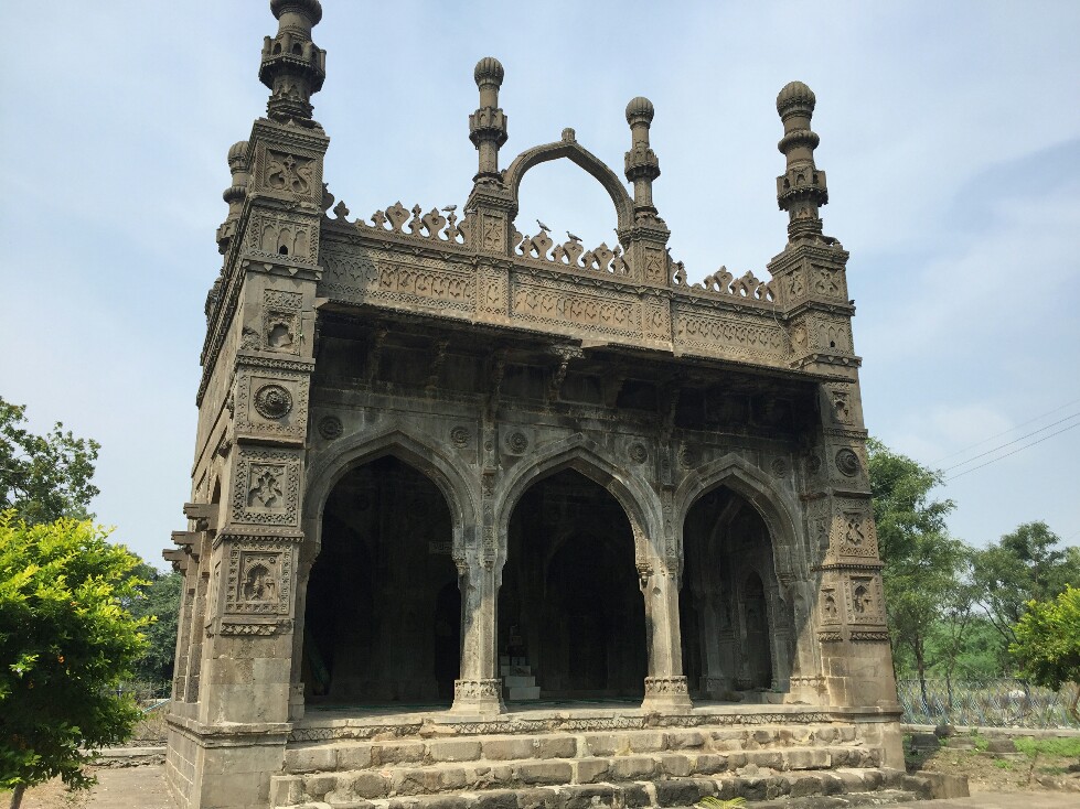Damdi Masjid, Ahilyanagar.
