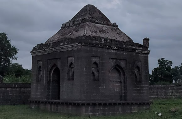 Tomb of Nizam Ahmed Shah, Ahmednagar.