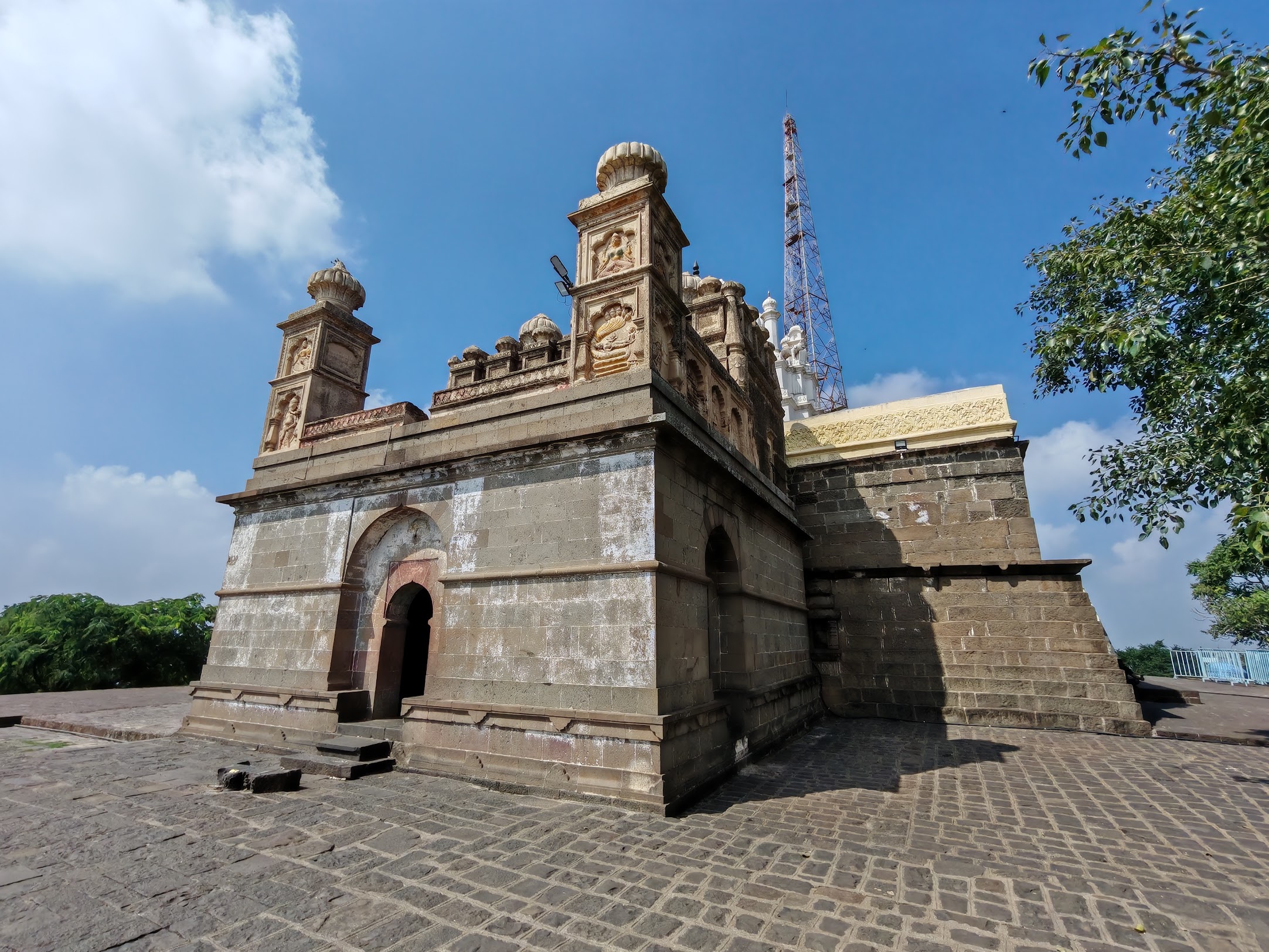 Bhuleshwar Temple, Yavat