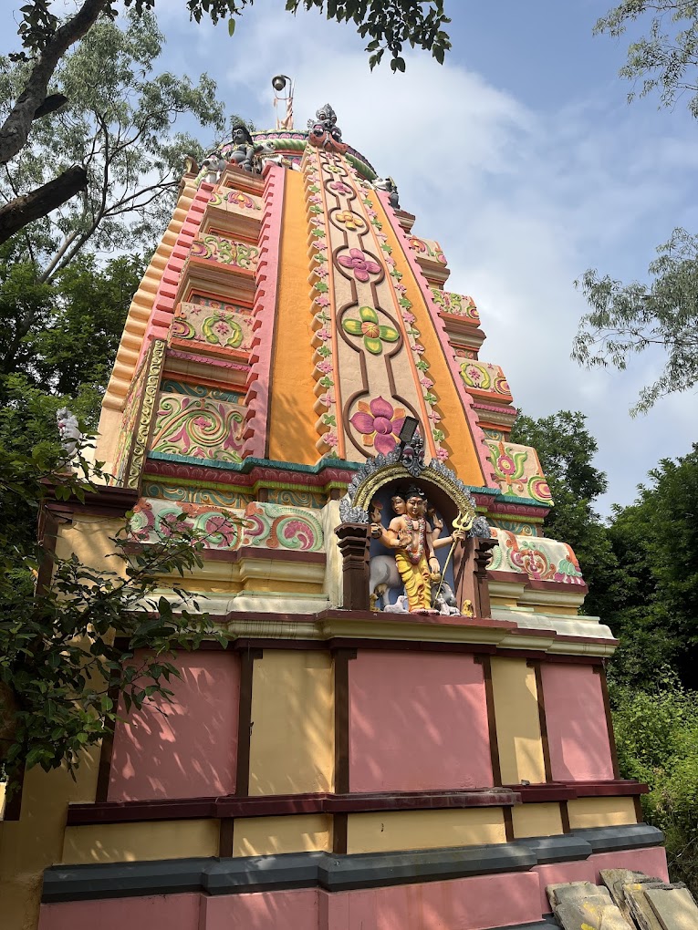 Shri Shankareshwar Mandir in Sakurde