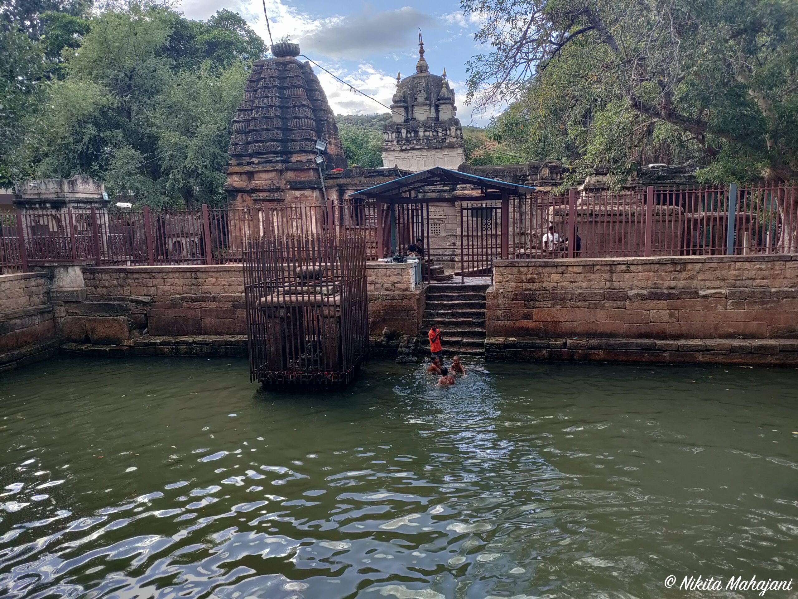 Dakshina Kaashi Shri Mahaakuteshwara Gudi