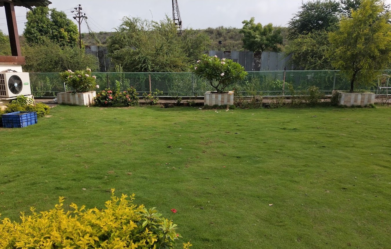 Hotel Gayatri Garva
