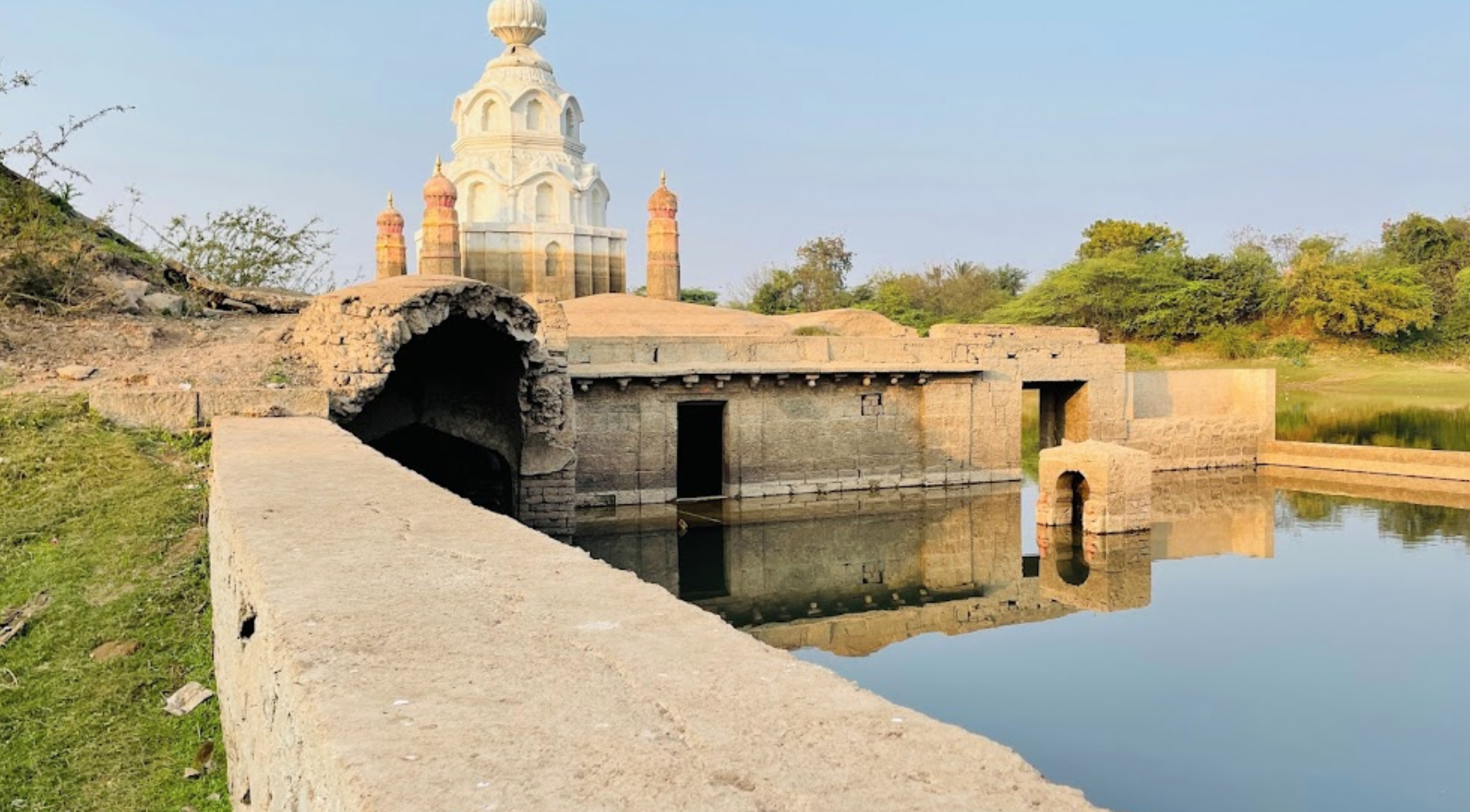 Shri Mandai-Kondai Mandir