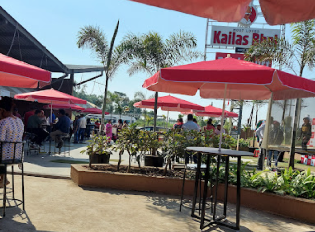 Kailas food court Varve