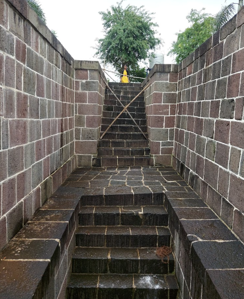 Ghumatachi Vihir