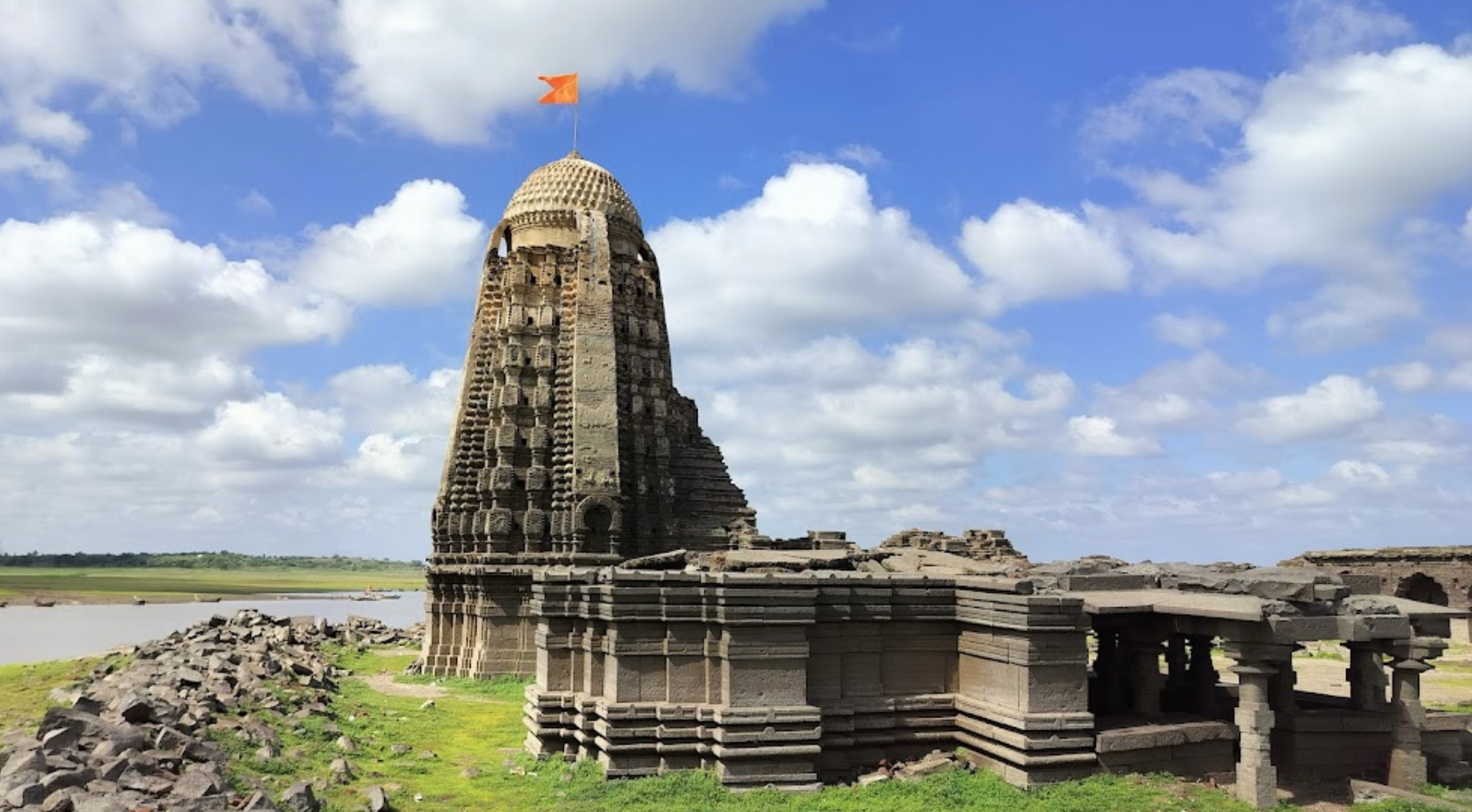 Palasnath Temple
