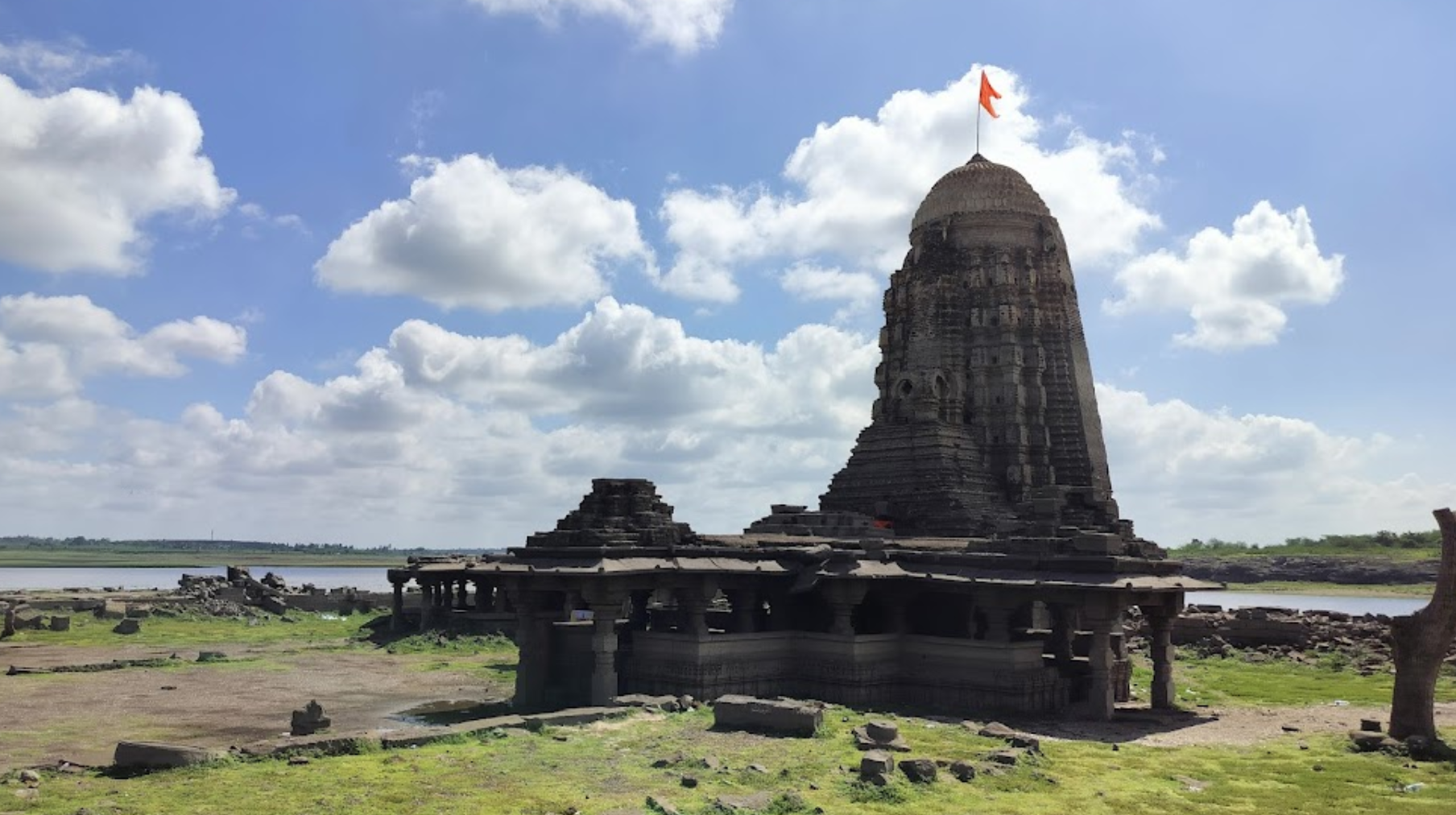 Palasnath Temple