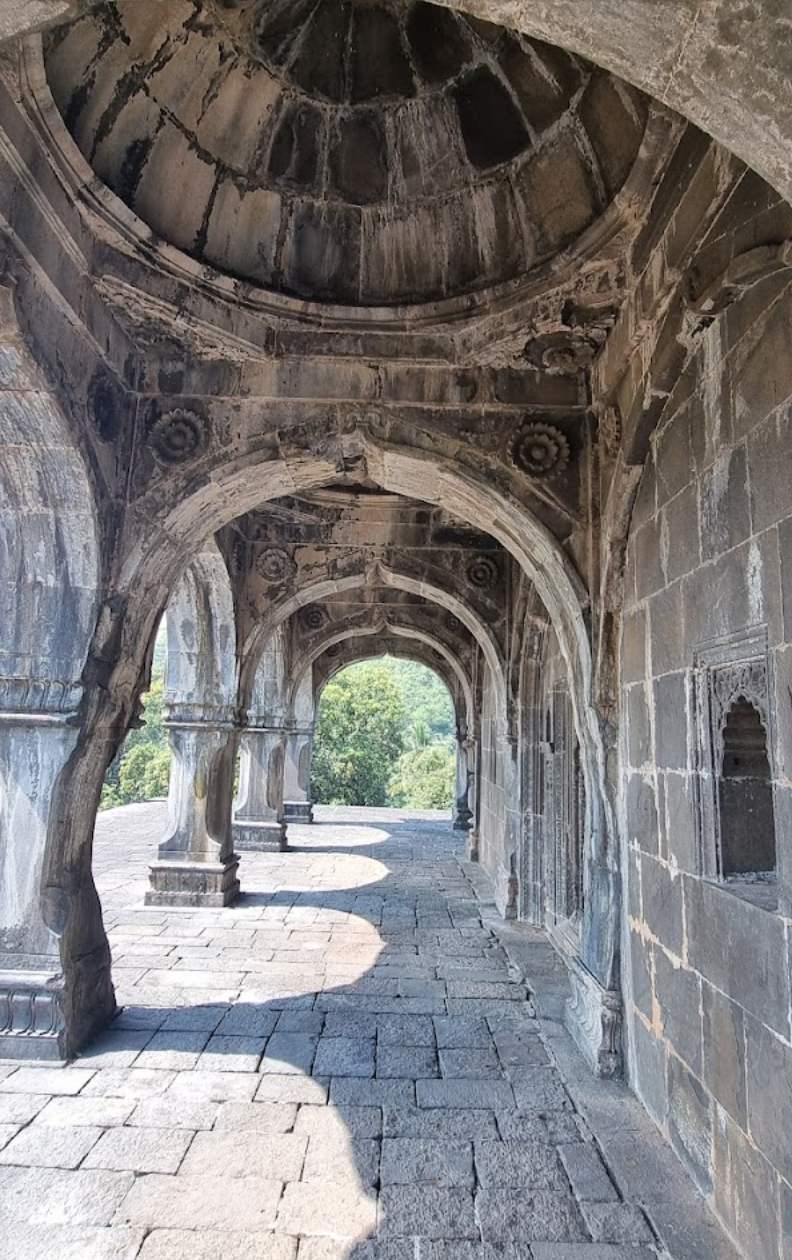 Khokari tombs, Murud.