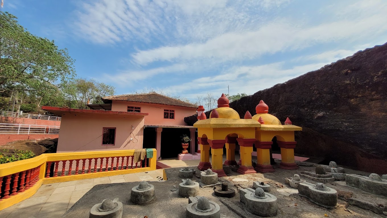 Chandika Devi Mandir, Dabhol