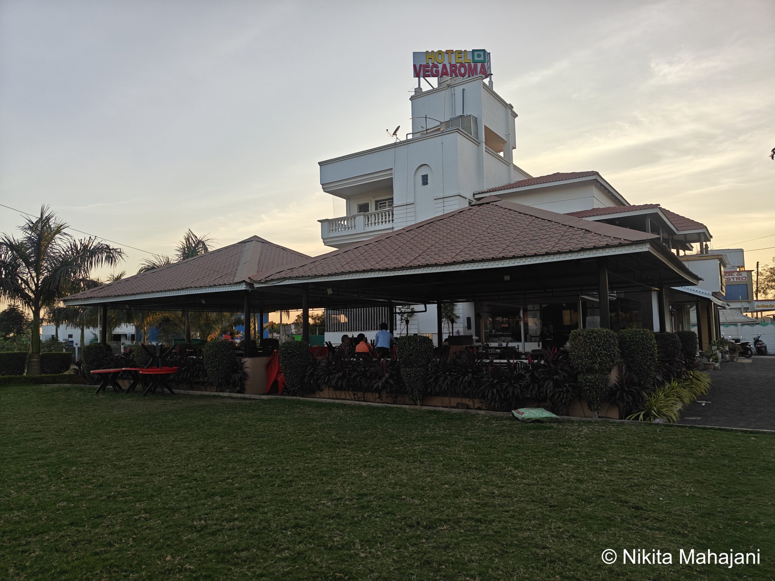 Hotel Veg Aroma, Shirpur.