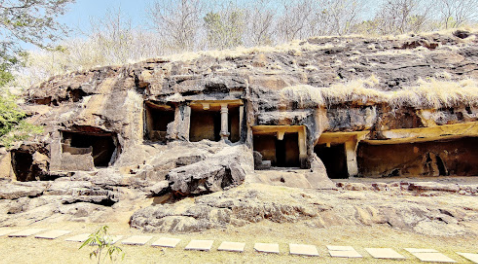 Kuda Buddhist Caves, Roha