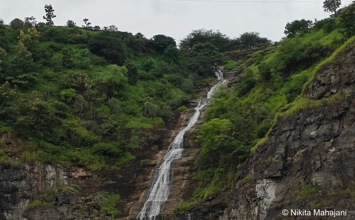 Fofsandi caves & waterfall , Junnar