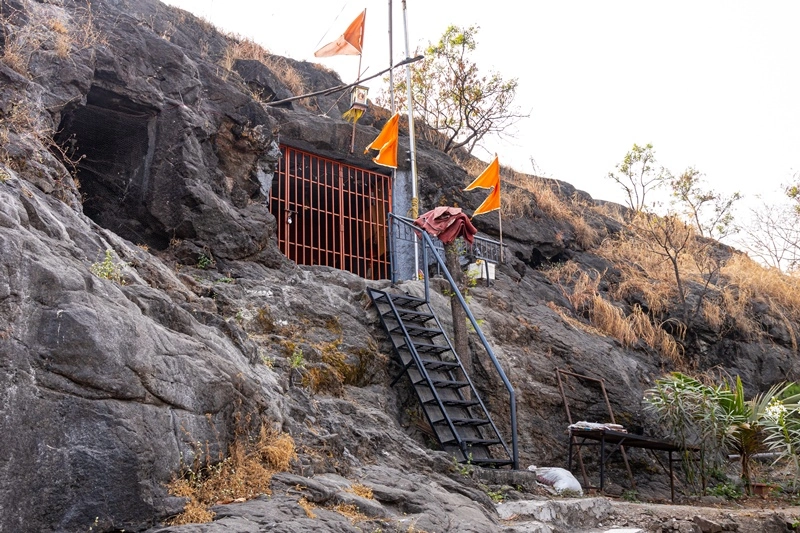 Vrudeshwar Cave Mandir – Pune