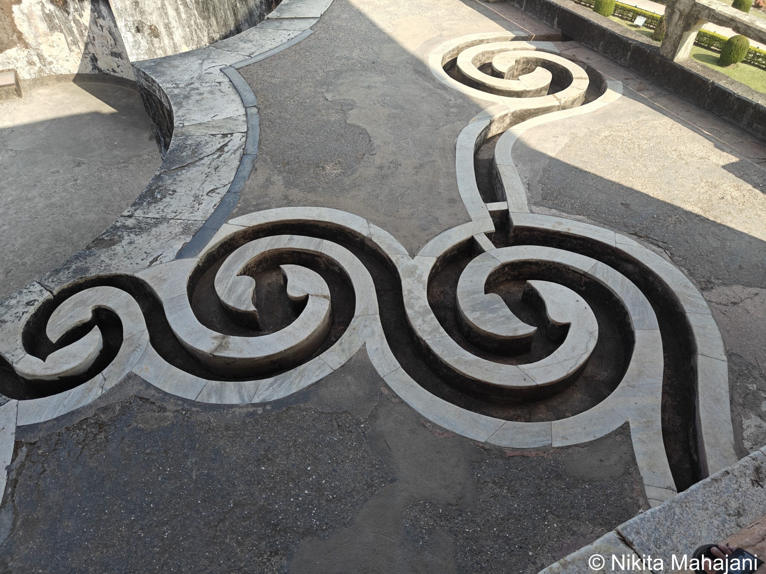 Jahaz Mahal, Mandav.