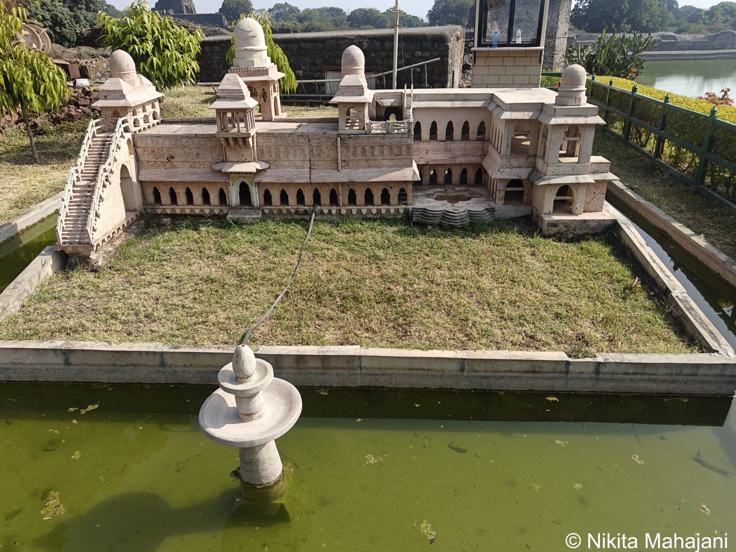 Jahaz Mahal, Mandav.