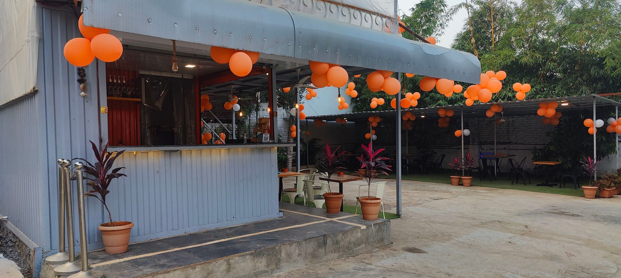 Image Credit: The Hangover Café, Undri – Facebook