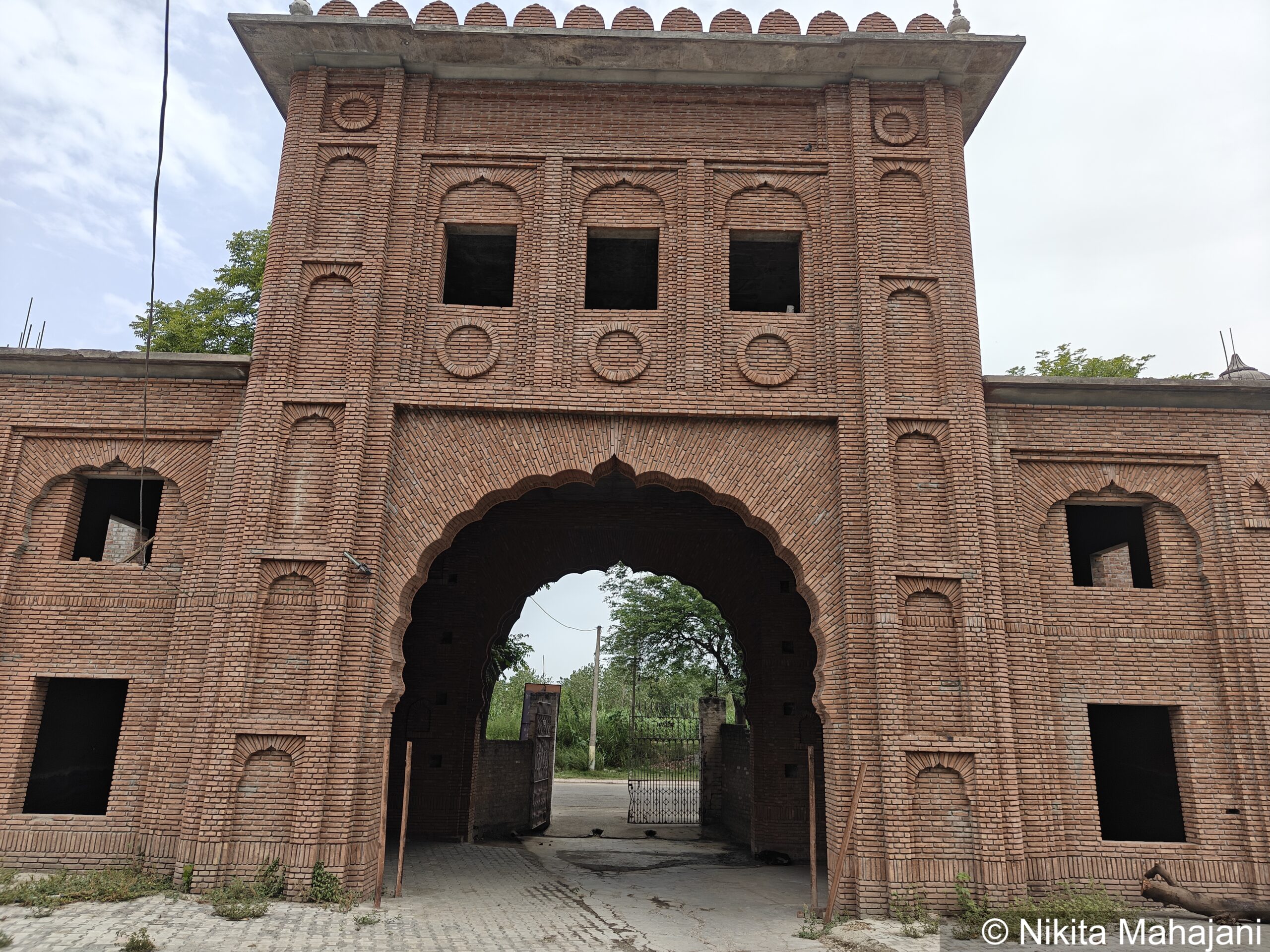 Gurudwara Fort Fatehgarh Sahib (Qila Fatehgarh Sahib)
